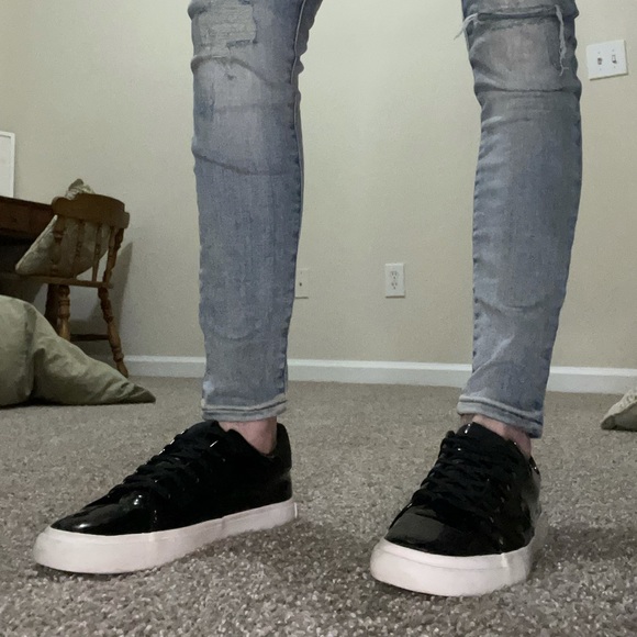 Express patent leather black shoes, size 8 - Picture 6 of 7